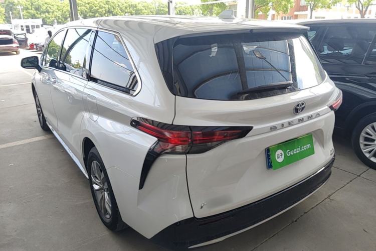 Used Toyota SIENNA 2023 2.5L Hybrid Luxury Edition Rear Left 45 Deg