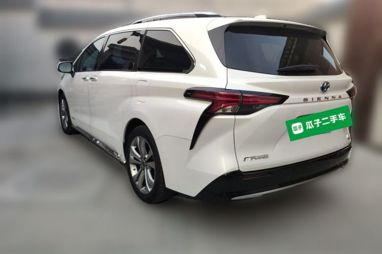 Used Toyota SIENNA 2023 2.5L Hybrid Deluxe Edition Rear Left 45 Deg