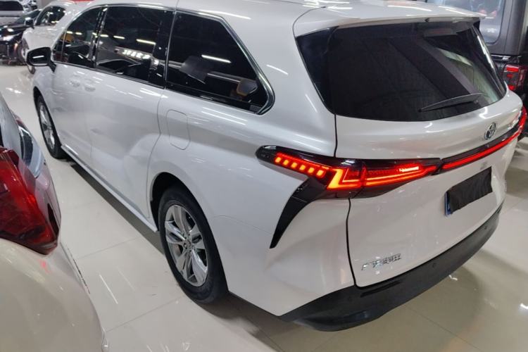 Used Toyota SIENNA 2023 2.5L Hybrid Comfort Edition Rear Left 45 Deg