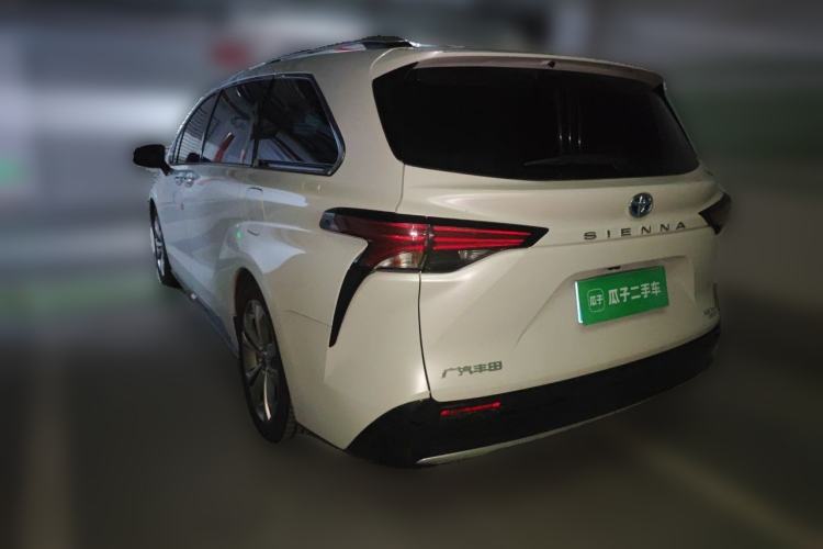 Used Toyota SIENNA 2023 2.5L Hybrid Platinum Edition Rear Left 45 Deg