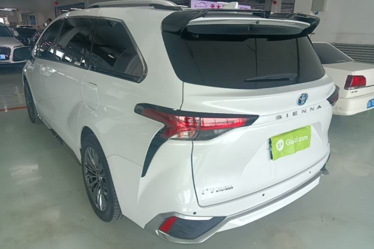 Used Toyota SIENNA 2023 2.5L Hybrid Comfort Edition Rear Left 45 Deg