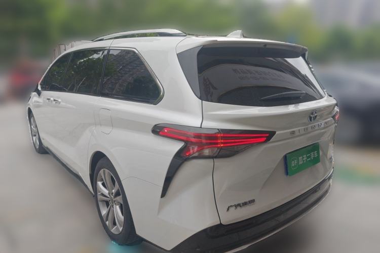 Used Toyota SIENNA 2023 2.5L Hybrid Deluxe Edition Rear Left 45 Deg