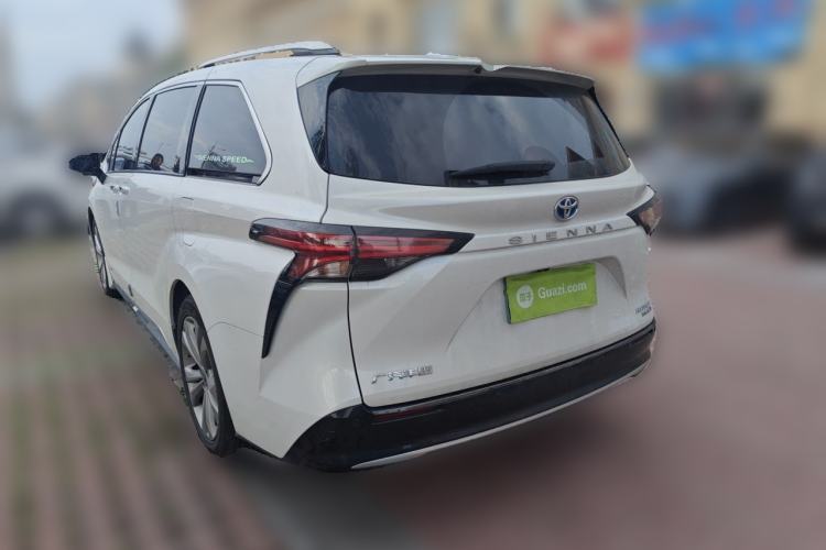 Used Toyota SIENNA 2023 2.5L Hybrid Platinum Edition Rear Left 45 Deg