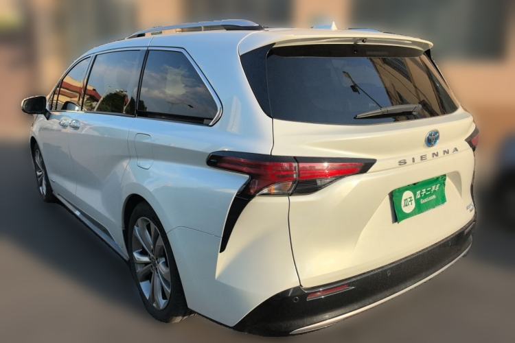 Used Toyota SIENNA 2023 2.5L Hybrid Platinum Edition Rear Left 45 Deg