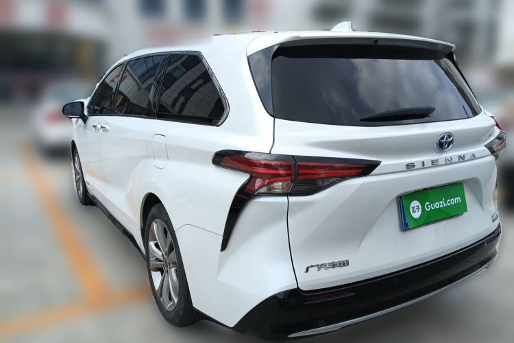 Used Toyota SIENNA 2023 2.5L Hybrid Deluxe Edition Rear Left 45 Deg