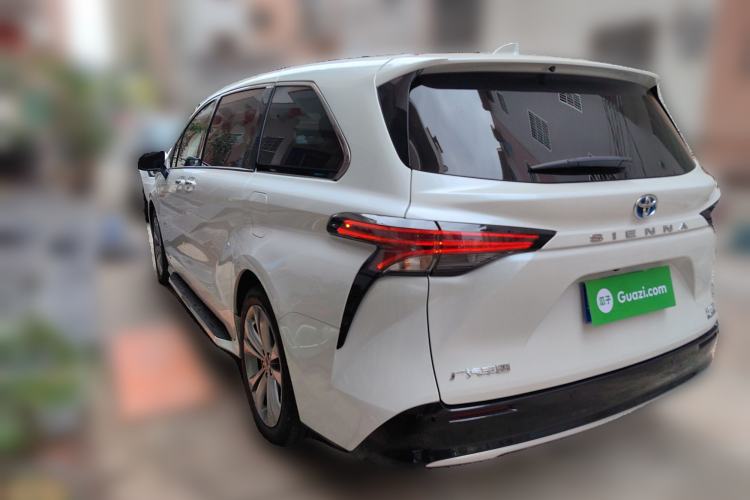 Used Toyota SIENNA 2023 2.5L Hybrid Deluxe Edition Rear Left 45 Deg