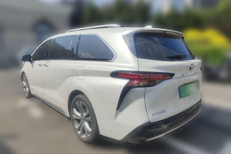 Used Toyota SIENNA 2023 2.5L Hybrid Deluxe Edition Rear Left 45 Deg