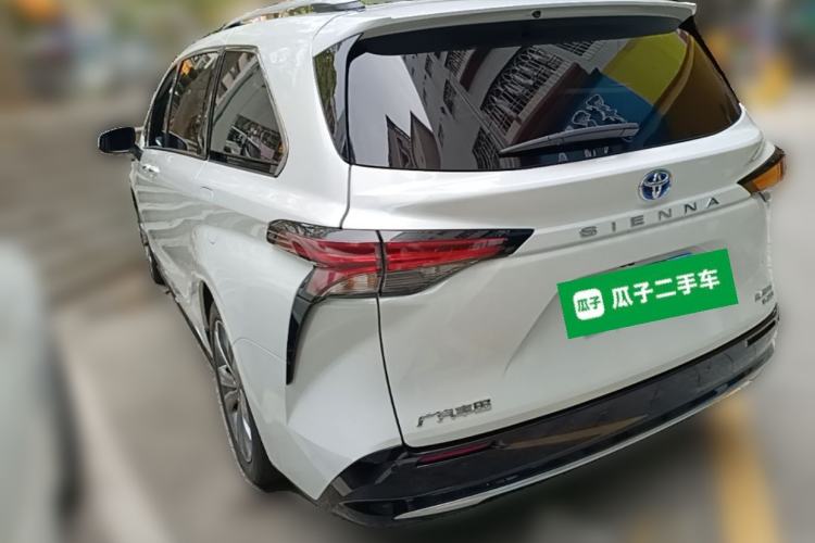 Used Toyota SIENNA 2023 2.5L Hybrid Platinum Edition Rear Left 45 Deg