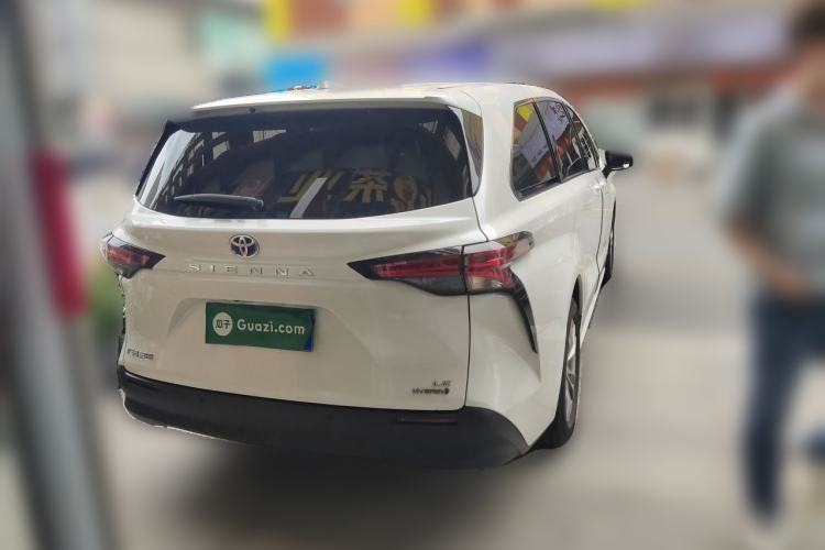 Used Toyota SIENNA 2023 2.5L Hybrid Comfort Edition Rear