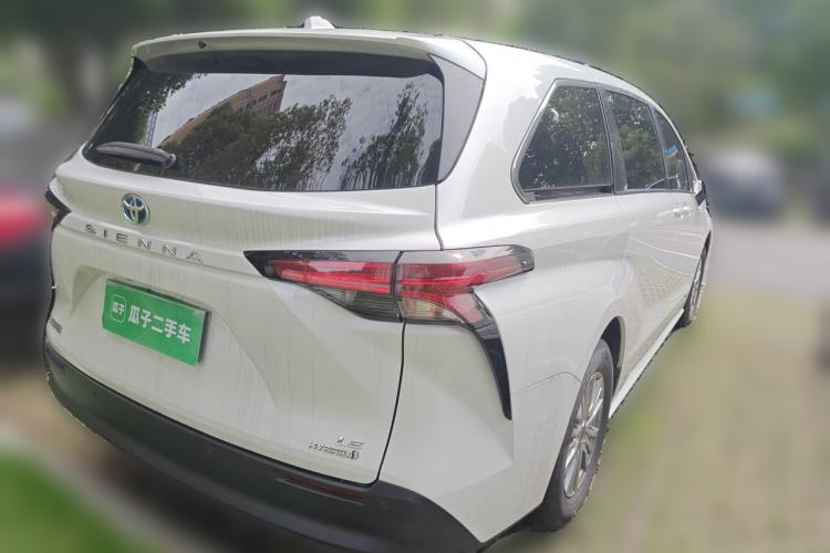 Used Toyota SIENNA 2023 2.5L Hybrid Comfort Edition Rear Right 45 Deg