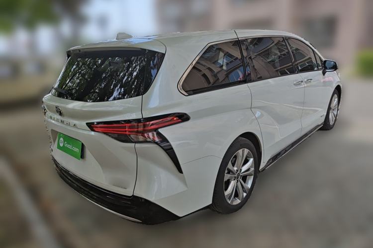 Used Toyota SIENNA 2023 2.5L Hybrid Deluxe Edition Rear Right 45 Deg