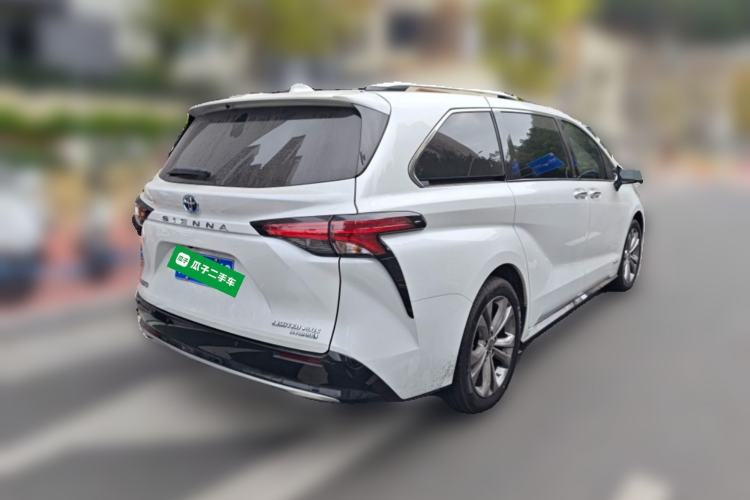 Used Toyota SIENNA 2023 2.5L Hybrid Ultimate Edition Rear Right 45 Deg