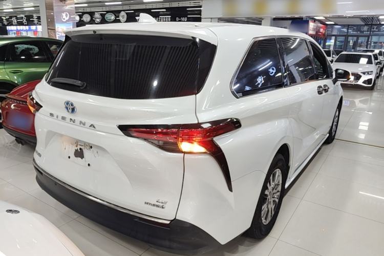 Used Toyota SIENNA 2023 2.5L Hybrid Comfort Edition Rear Right 45 Deg