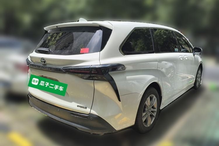Used Toyota SIENNA 2023 2.5L Hybrid Comfort Edition Rear Right 45 Deg