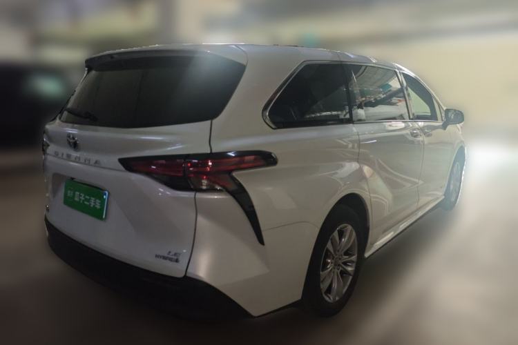 Used Toyota SIENNA 2023 2.5L Hybrid Comfort Edition Rear Right 45 Deg