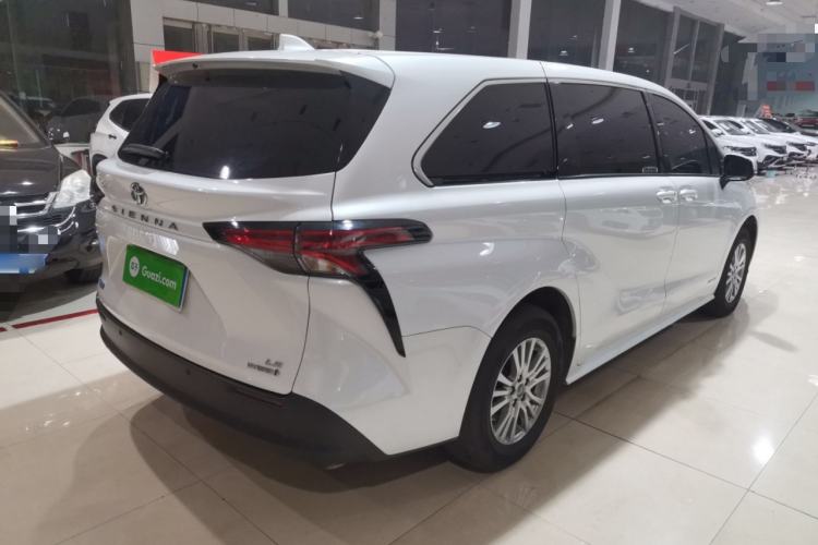 Used Toyota SIENNA 2023 2.5L Hybrid Comfort Edition Rear Right 45 Deg