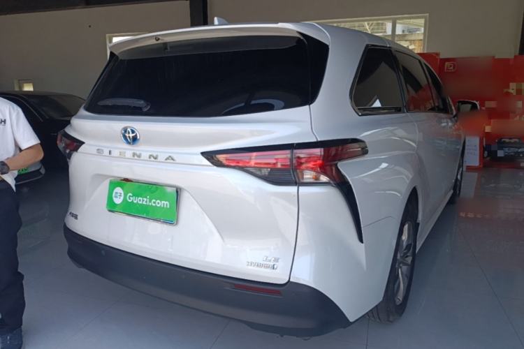 Used Toyota SIENNA 2023 2.5L Hybrid Comfort Edition Rear Right 45 Deg