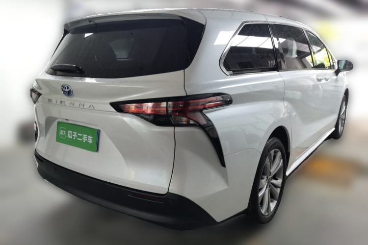 Used Toyota SIENNA 2023 2.5L Hybrid Comfort Edition Rear Right 45 Deg