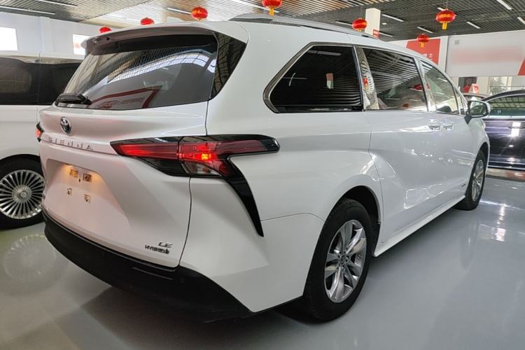 Used Toyota SIENNA 2023 2.5L Hybrid Comfort Edition Rear Right 45 Deg