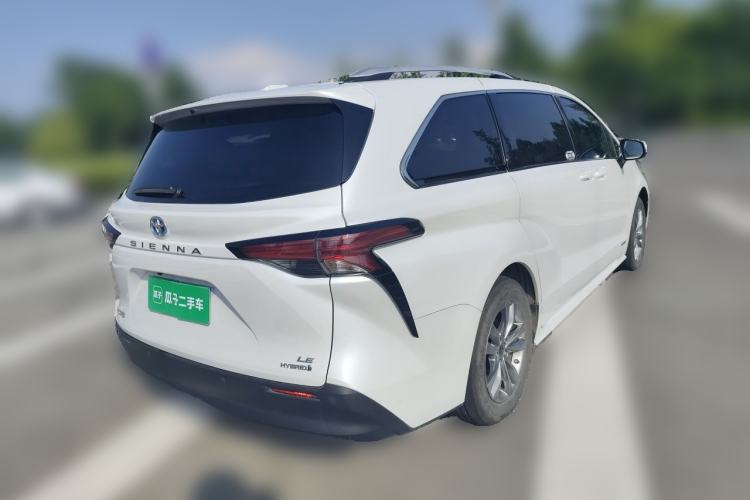 Used Toyota SIENNA 2023 2.5L Hybrid Comfort Edition Rear Right 45 Deg