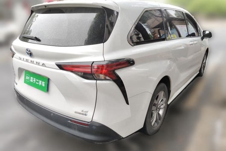 Used Toyota SIENNA 2023 2.5L Hybrid Comfort Edition Rear Right 45 Deg