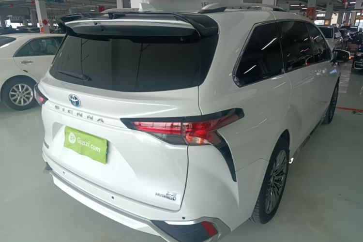 Used Toyota SIENNA 2023 2.5L Hybrid Comfort Edition Rear Right 45 Deg