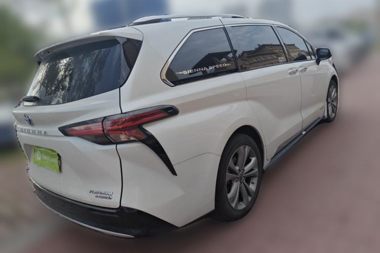 Used Toyota SIENNA 2023 2.5L Hybrid Platinum Edition Rear Right 45 Deg