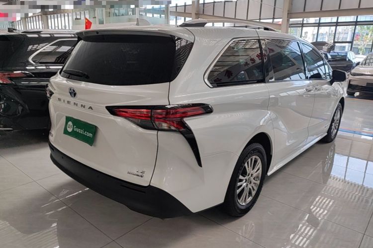 Used Toyota SIENNA 2023 2.5L Hybrid Comfort Edition Rear Right 45 Deg