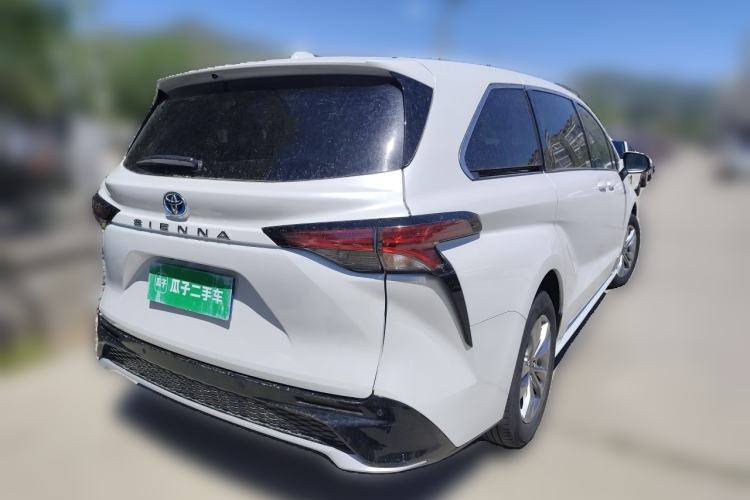 Used Toyota SIENNA 2023 2.5L Hybrid Comfort Edition Rear Right 45 Deg
