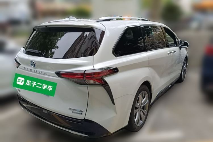Used Toyota SIENNA 2023 2.5L Hybrid Platinum Edition Rear Right 45 Deg