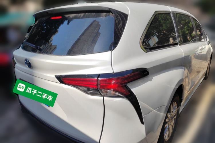 Used Toyota SIENNA 2023 2.5L Hybrid Comfort Edition Rear Right 45 Deg