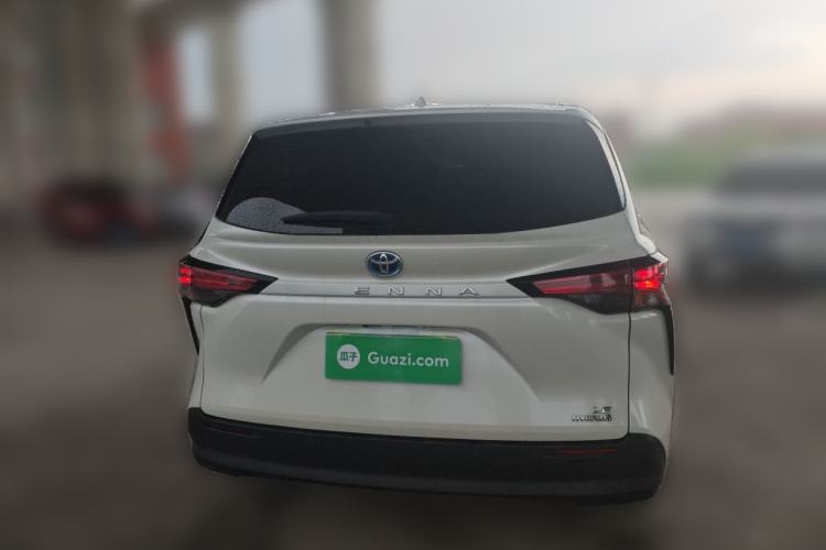 Used Toyota SIENNA 2023 2.5L Hybrid Comfort Edition Rear