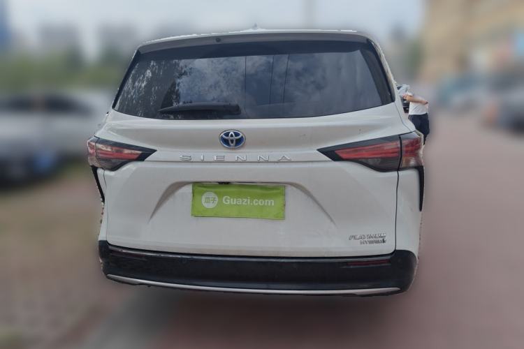 Used Toyota SIENNA 2023 2.5L Hybrid Platinum Edition Rear