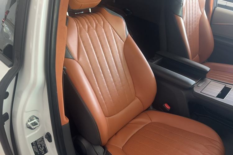 Used Toyota SIENNA 2023 2.5L Hybrid Comfort Edition Right Front Seat
