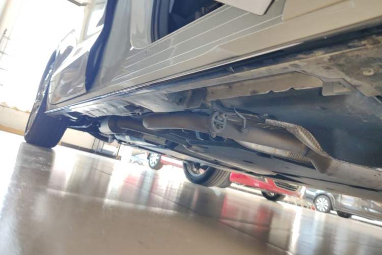 Used Toyota SIENNA 2023 2.5L Hybrid Deluxe Edition Right Side Sill