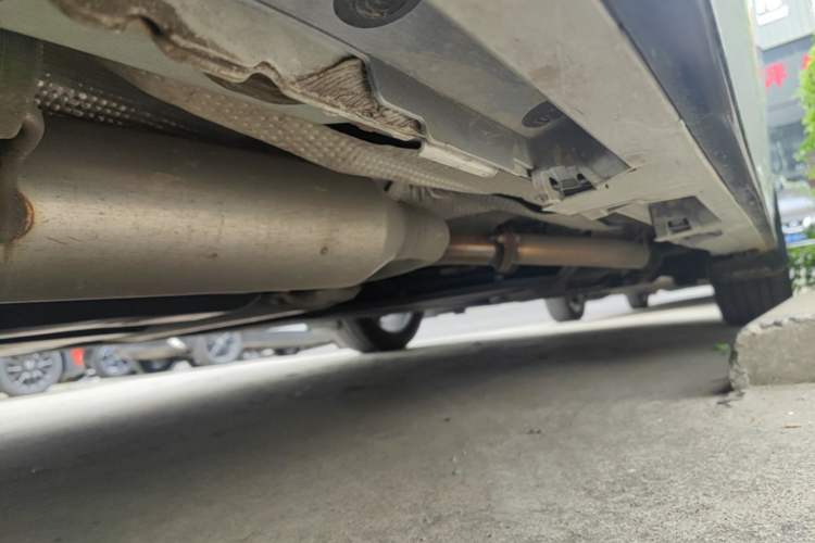 Used Toyota SIENNA 2023 2.5L Hybrid Deluxe Edition Right Side Sill