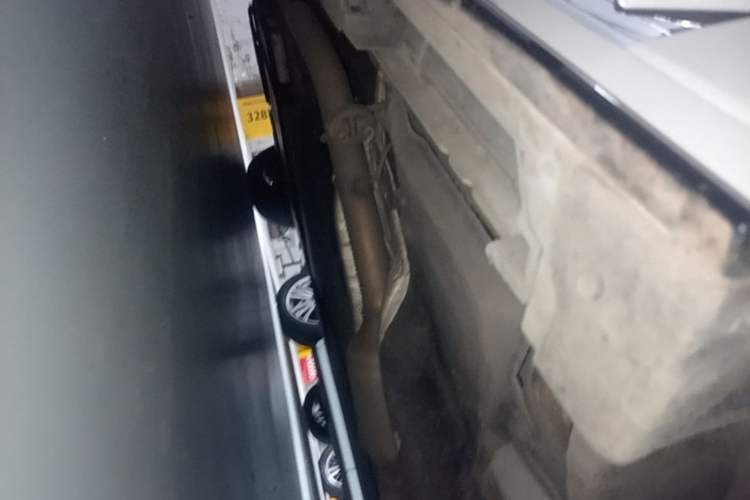 Used Toyota SIENNA 2023 2.5L Hybrid Deluxe Edition Right Side Sill