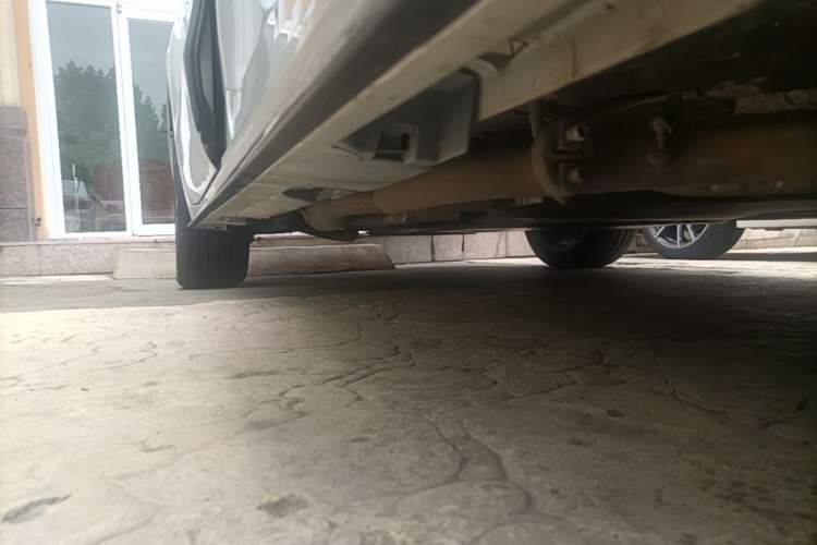 Used Toyota SIENNA 2023 2.5L Hybrid Deluxe Edition Right Side Sill