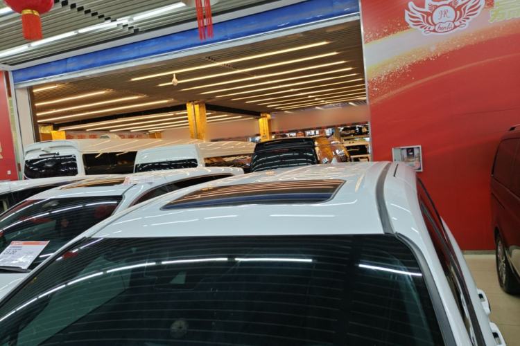Used Toyota SIENNA 2023 2.5L Hybrid Deluxe Edition Roof