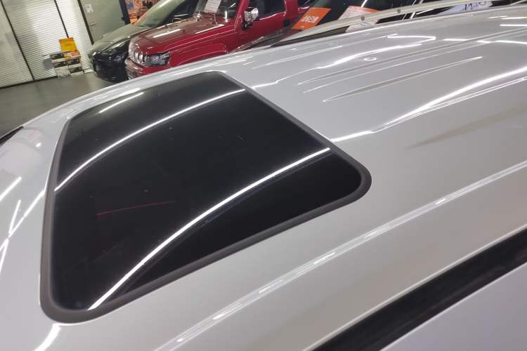 Used Toyota SIENNA 2023 2.5L Hybrid Comfort Edition Roof