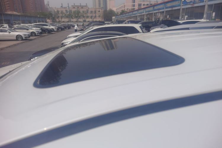 Used Toyota SIENNA 2023 2.5L Hybrid Deluxe Edition Roof