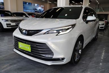 Used Toyota SIENNA 2023 2.5L Hybrid Deluxe Edition