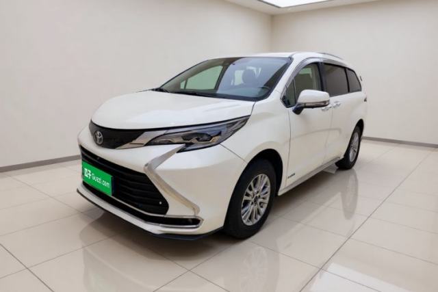 Toyota SIENNA 2023 2.5L Hybrid Comfort Edition d’occasion