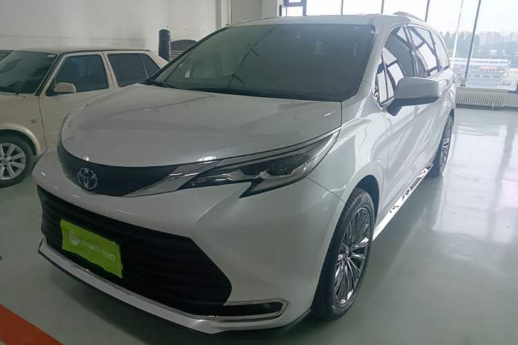 Used Toyota SIENNA 2023 2.5L Hybrid Comfort Edition Guazi used car, China used car export, Used car for sale, Used  cars, Cheapest cars for sale