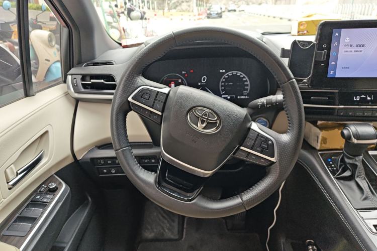 Used Toyota SIENNA 2023 2.5L Hybrid Ultimate Edition Steering Wheel