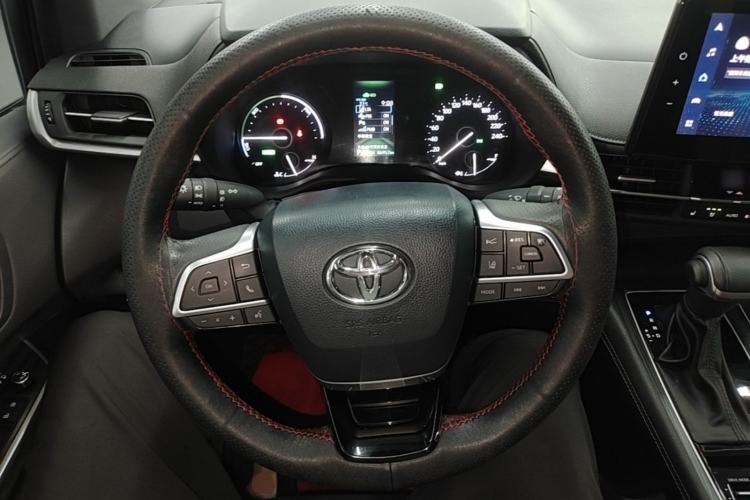 Used Toyota SIENNA 2023 2.5L Hybrid Deluxe Edition Steering Wheel