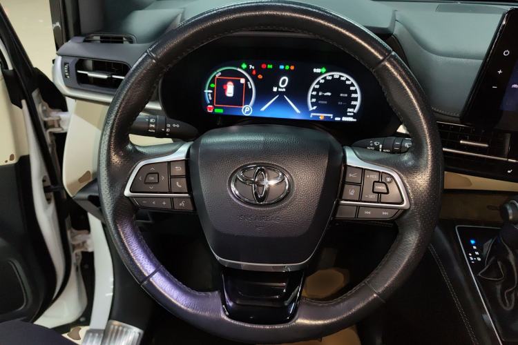 Used Toyota SIENNA 2023 2.5L Hybrid Ultimate Edition Steering Wheel