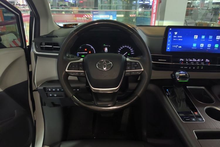 Used Toyota SIENNA 2023 2.5L Hybrid Comfort Edition Steering Wheel