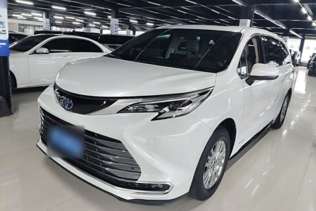 Used Toyota SIENNA 2023 2.5L Hybrid Luxury Edition