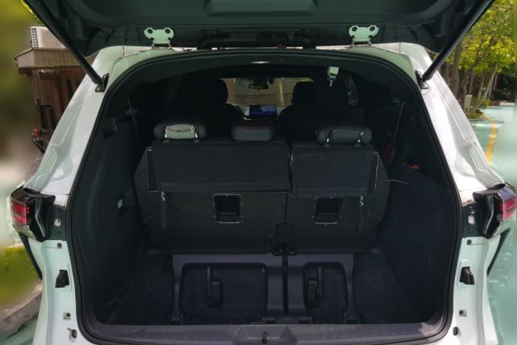 Used Toyota SIENNA 2023 2.5L Hybrid Comfort Edition Trunk